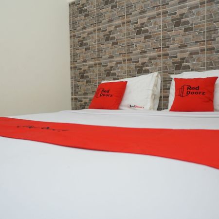 Reddoorz Plus @ Ciumbuleuit Area Bandung Exterior foto