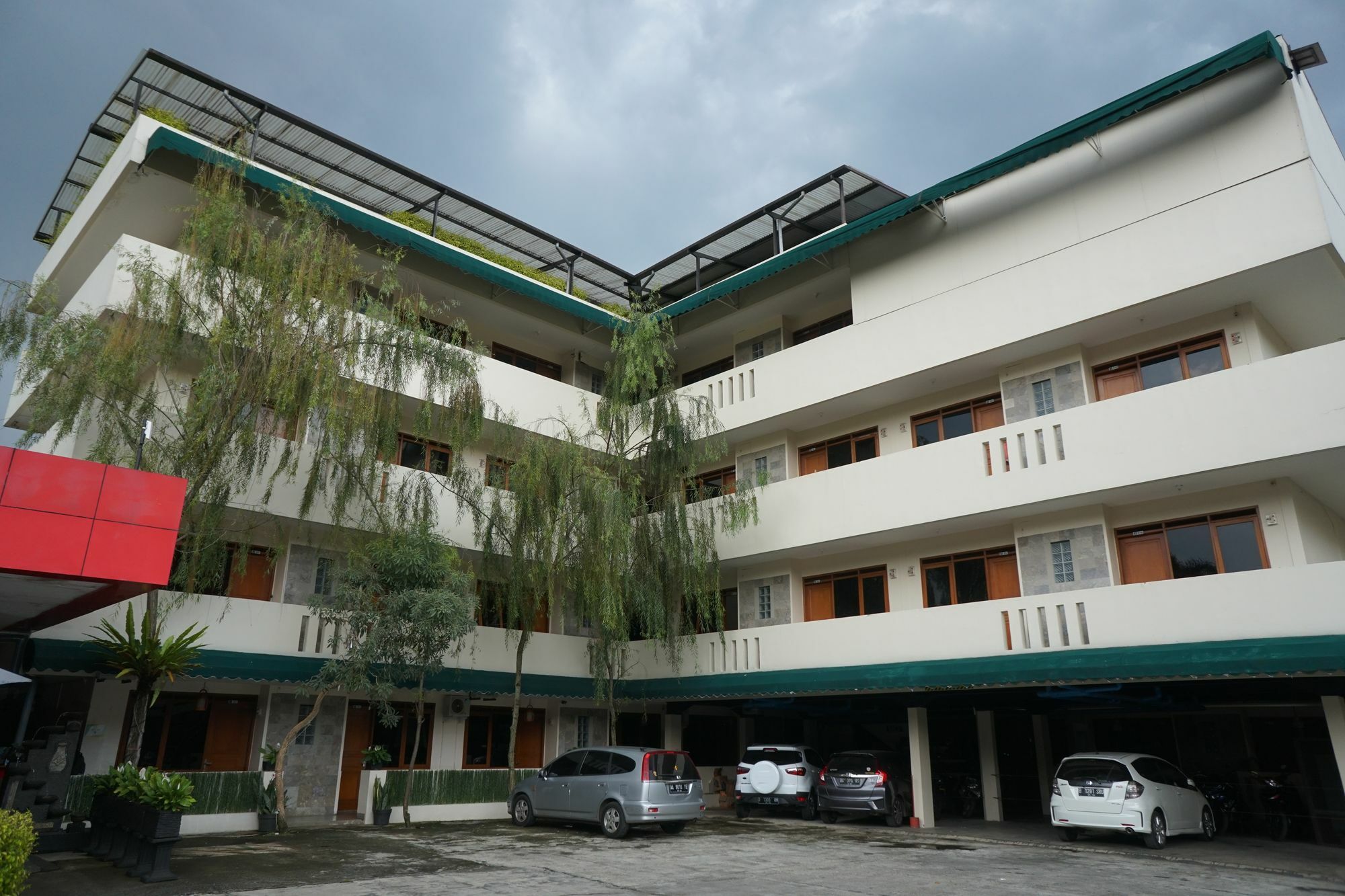 Reddoorz Plus @ Ciumbuleuit Area Bandung Exterior foto